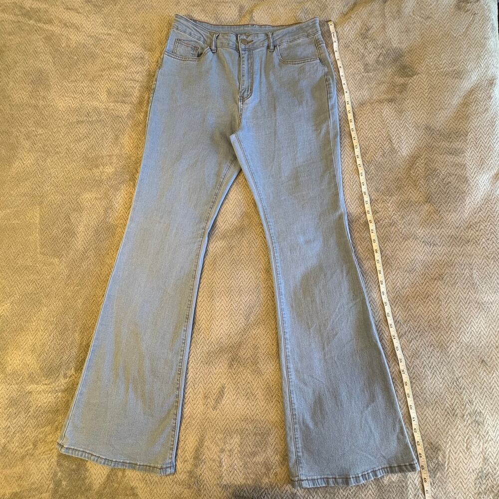 NWOT Shein Light Wash Stretchy High Waisted Jeans Bell Bottom Flare XL Size 12